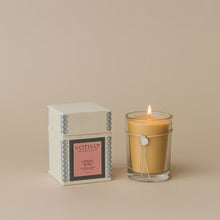 Urban Rose 6.8oz Candle